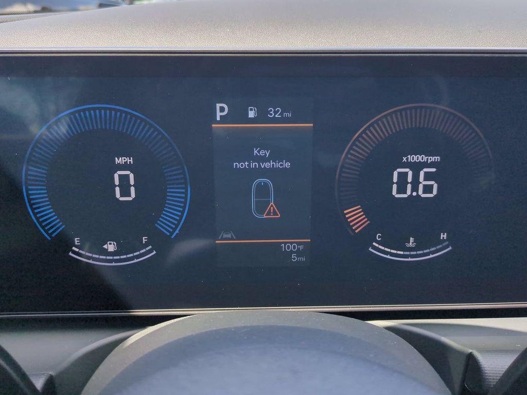 New 2027 White Hyundai SE FWD image 33