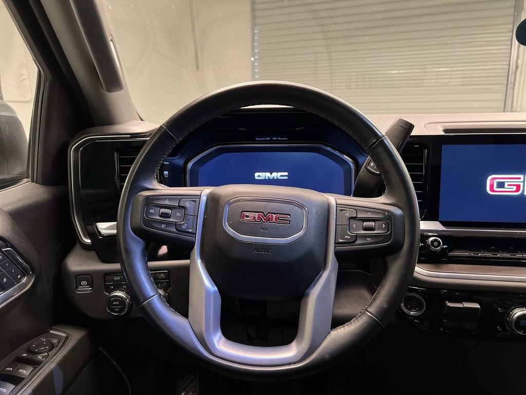 2025 GMC Sierra 1500 SLT - Photo 14