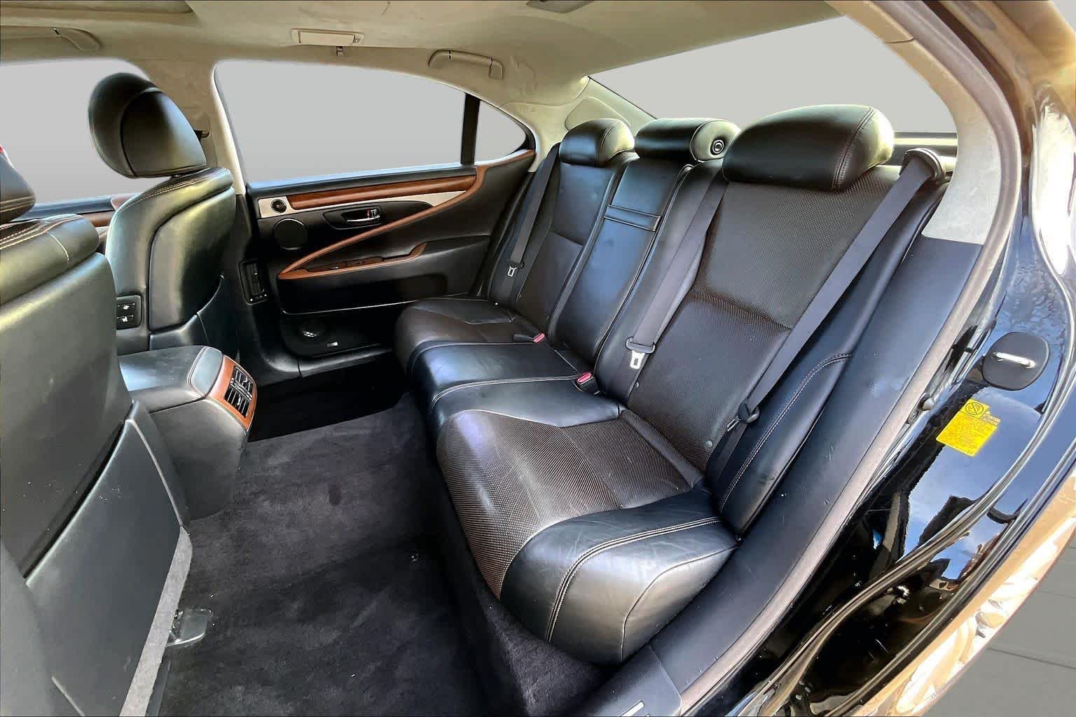 Certified Used 2013 Obsidian Lexus L image 20
