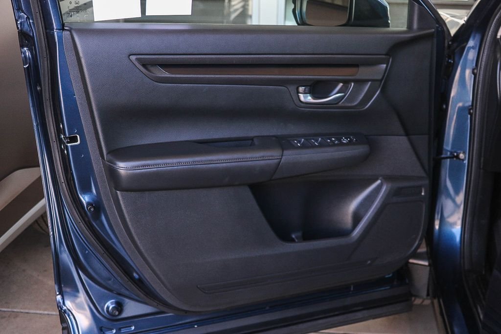 2025 Honda CR-V EX - Photo 24