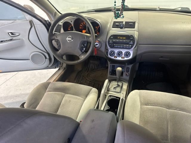 Used 2003 Black Nissan 3.5 SE image 23