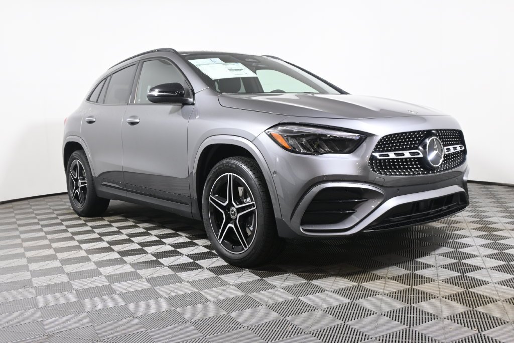 Used 2026 Mountain Grey Metallic Mercedes-Benz GLA 250 image 9