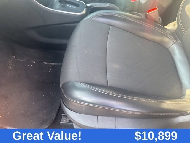 Used 2018 SILVER ICE METALLIC Chevrolet LT image 43