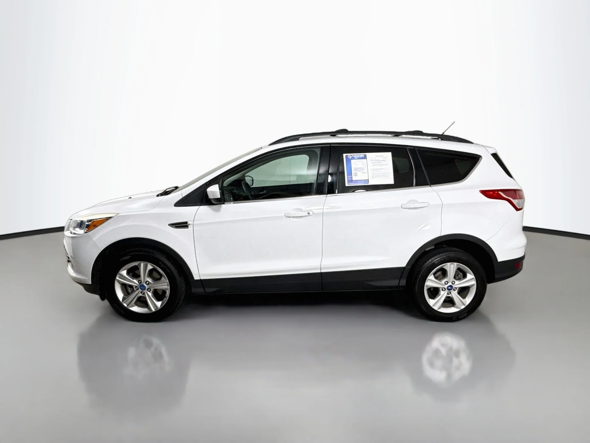 Used 2013 Oxford White Ford SE image 8