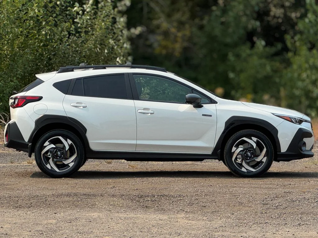 New 2026 CRYSTAL WHITE PEARL Subaru Limited Hybrid image 22