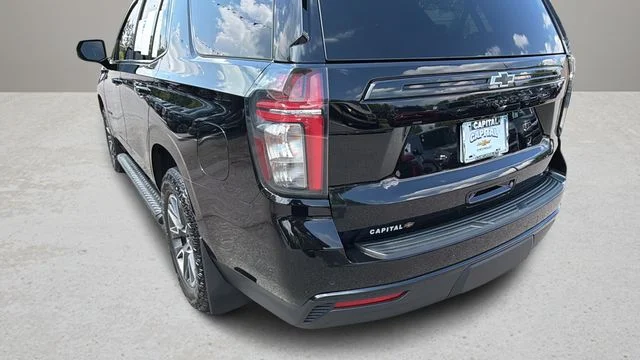 Used 2024 Black Chevrolet Z71 image 38