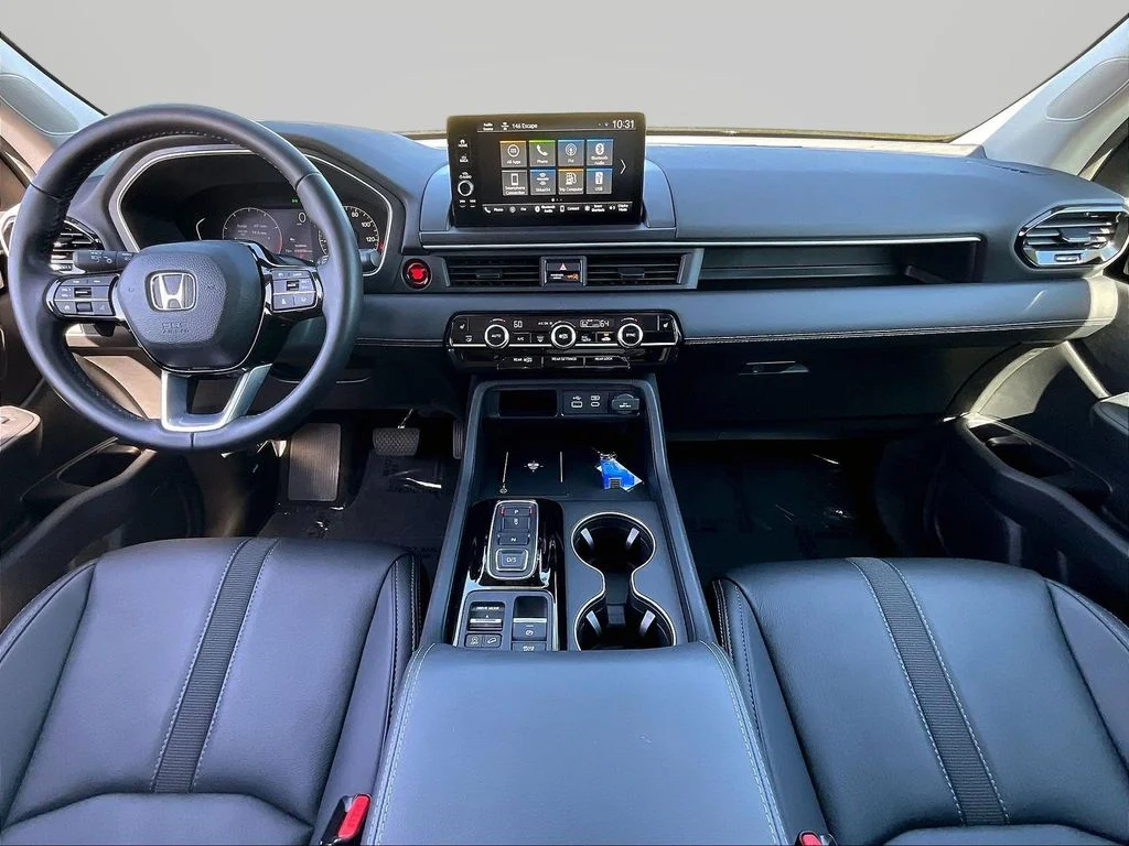 Used 2025 Crystal Black Pearl Honda EX-L image 9