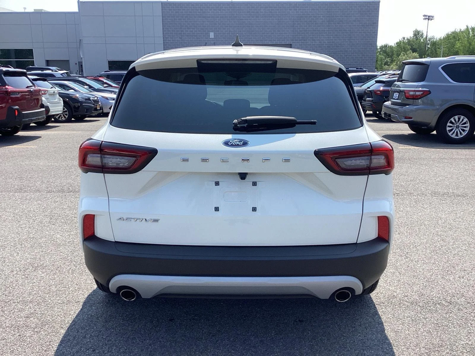 Used 2023 Star White Metallic Tri-Coat Ford Active image 6