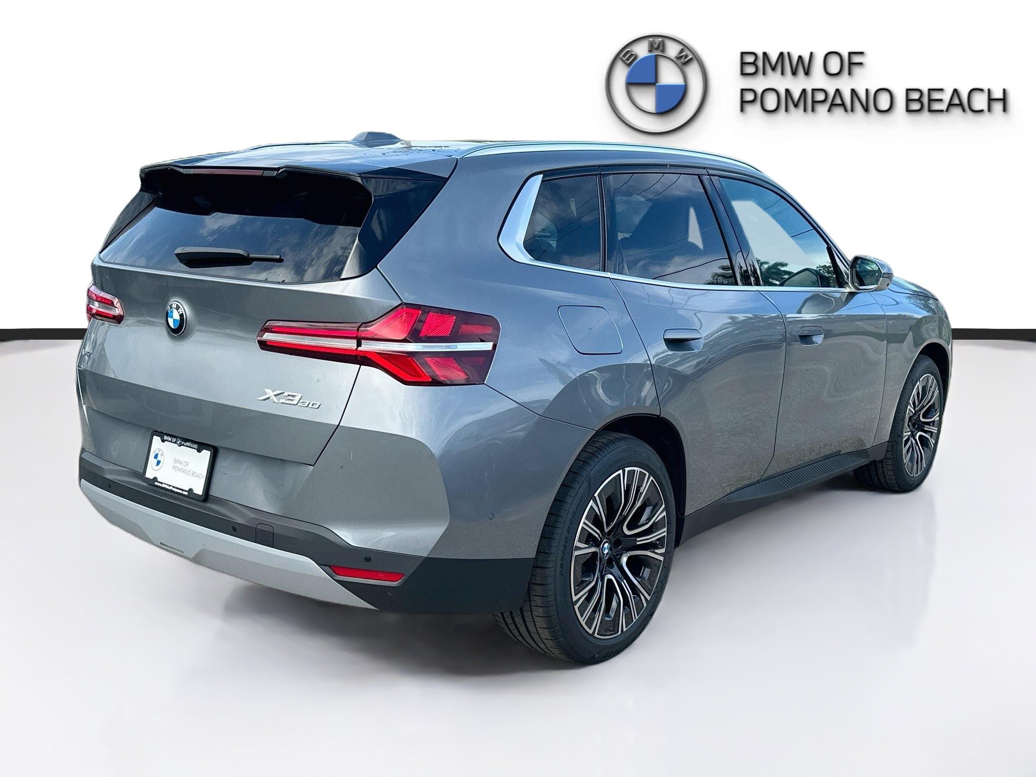 New 2026 Skyscraper Grey Metallic BMW 30 xDrive image 6