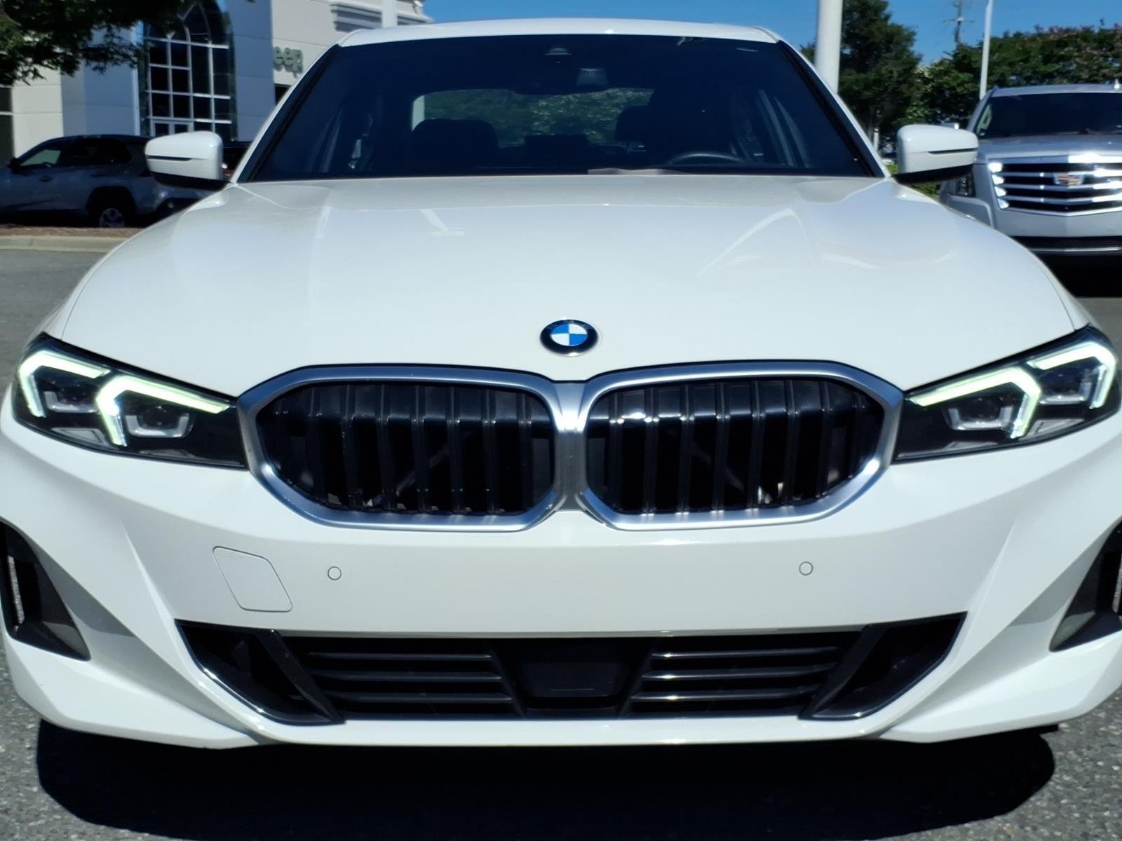 Used 2025 Alpine White BMW 330i image 13