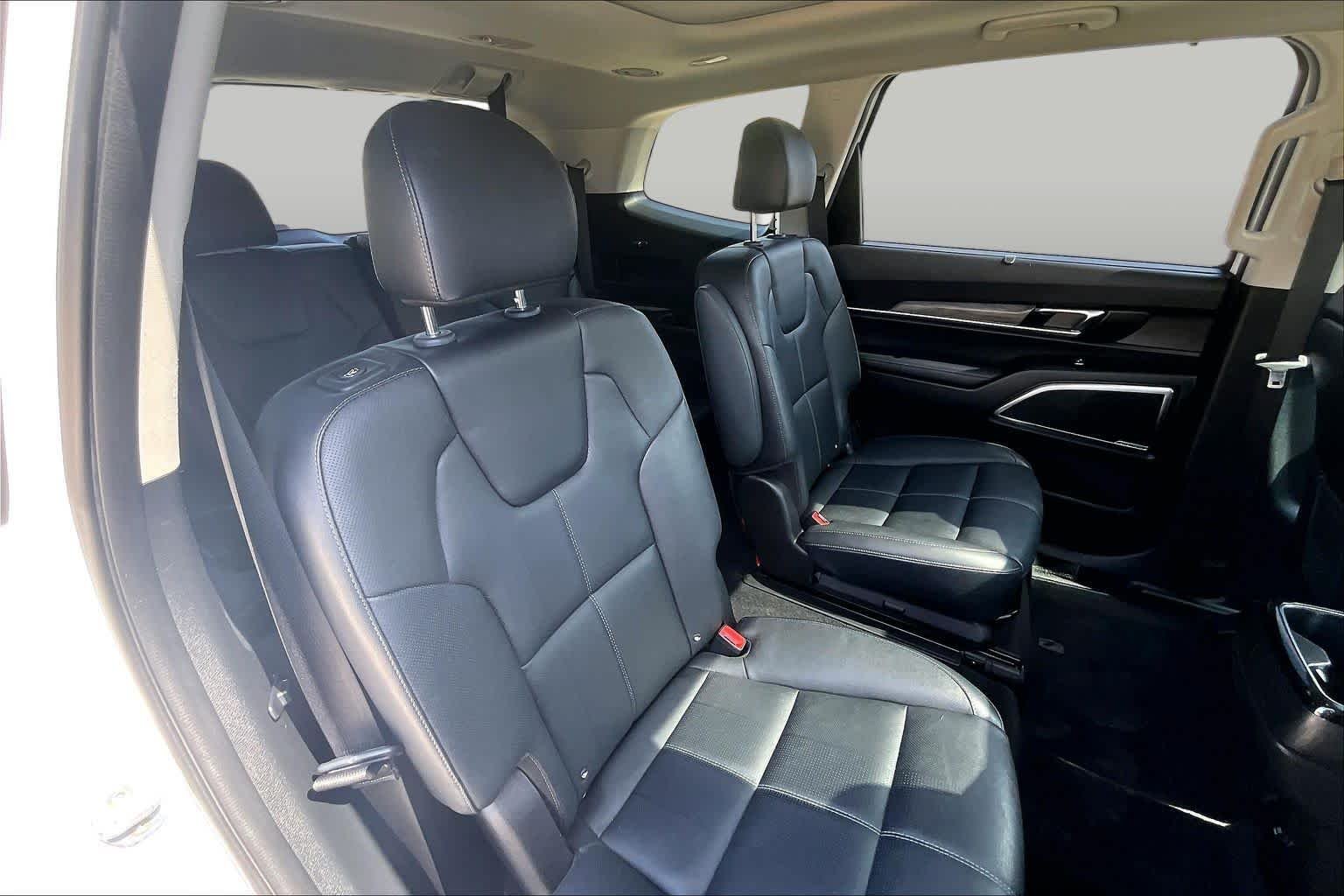 Used 2022 GLAC WHITE Kia SX image 19