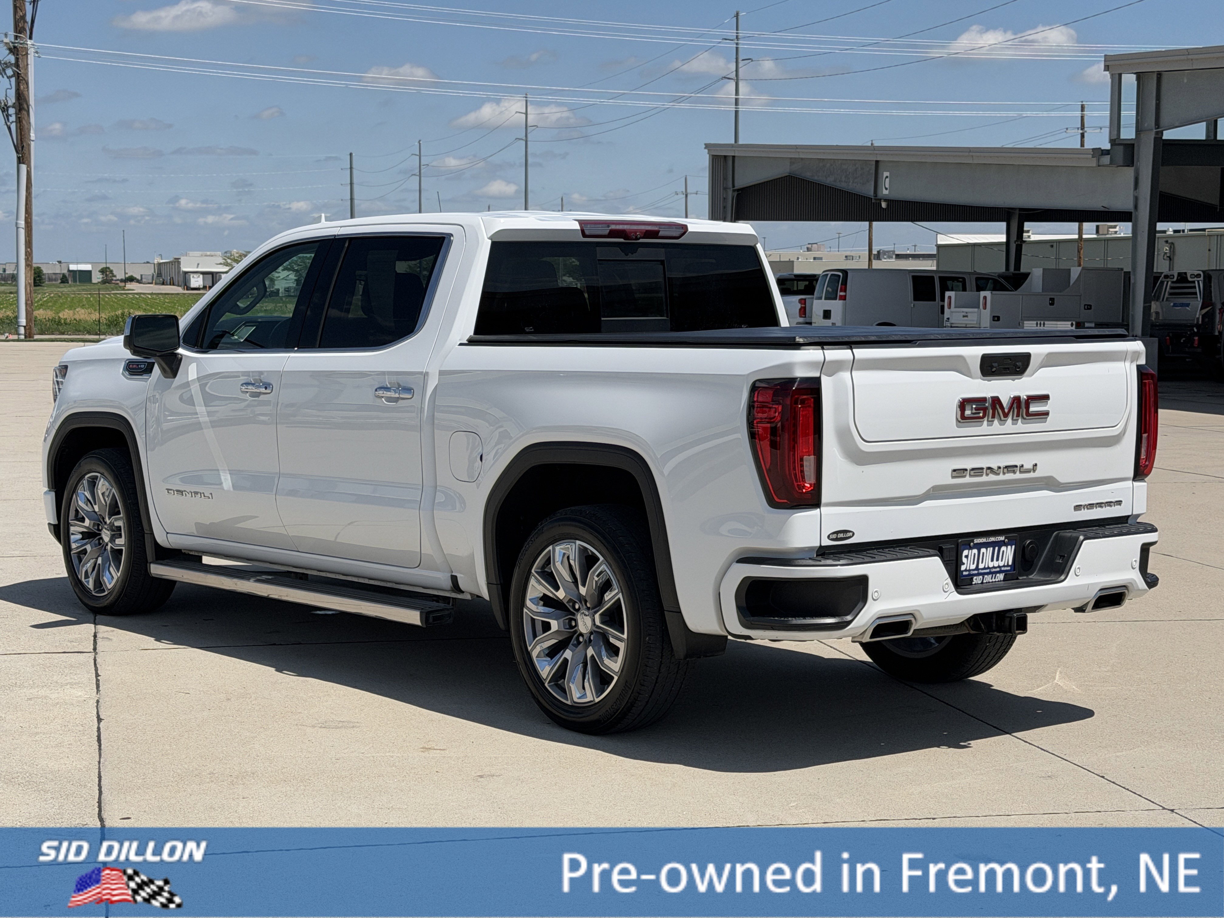 Used 2023 Summit White GMC Denali image 7