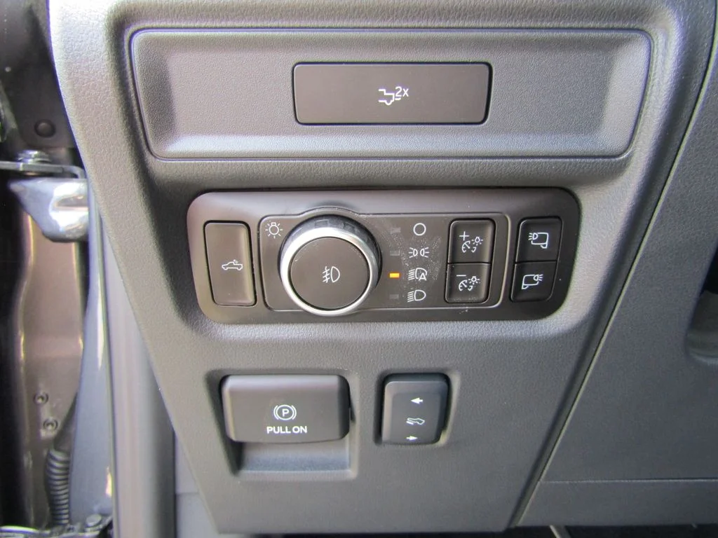 New 2026 Carbonized Gray Metallic Ford Lariat® image 26