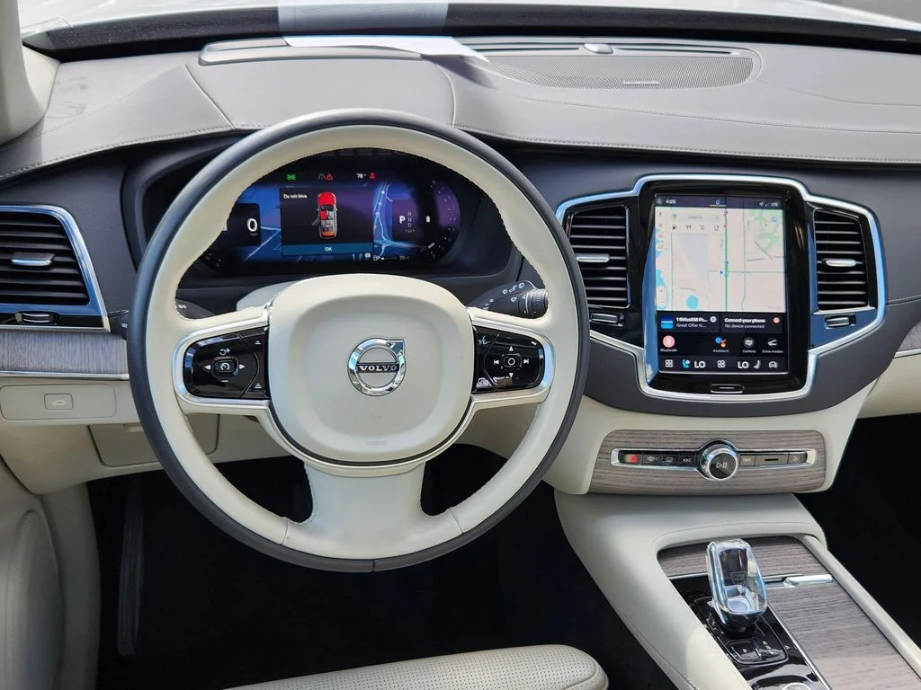 Used 2023 White Volvo Ultimate image 9
