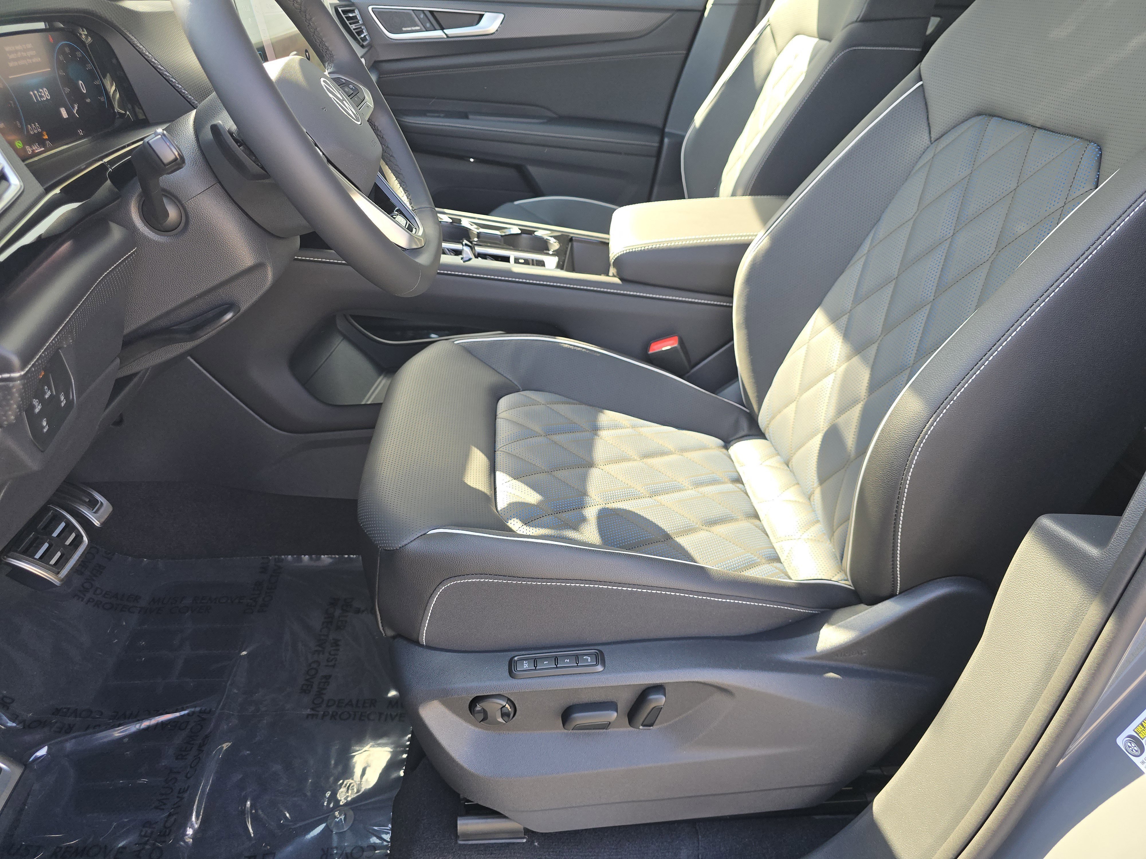 2026 Volkswagen Atlas Cross Sport SEL Premium R-LINE - Photo 19