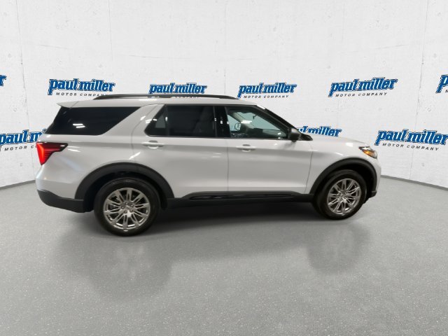 Used 2026 Star White Ford Active image 13