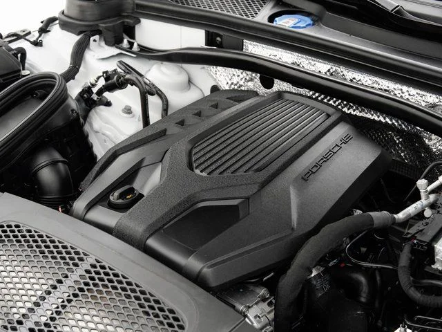 2025 Porsche Macan Base - Photo 28
