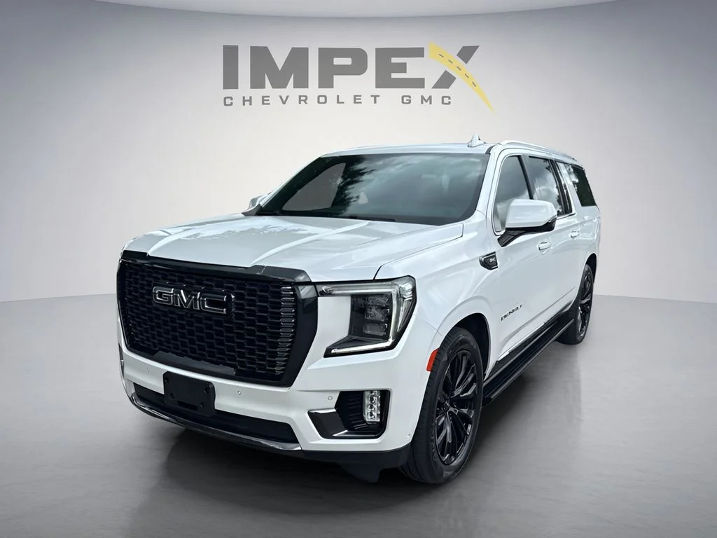 Used 2023 White GMC Denali Ultimate image 1