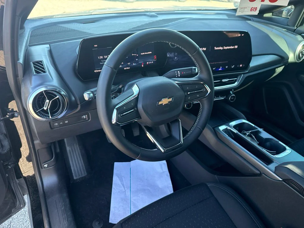 Used 2025 Black Chevrolet LT image 10