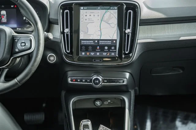 Certified Used 2023 Onyx Black Volvo Plus image 22