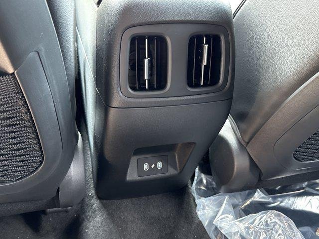 2026 Hyundai Santa Cruz Limited - Photo 15