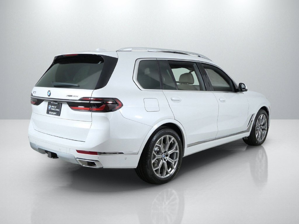 Used 2027 Mineral White Metallic BMW xDrive40i image 10