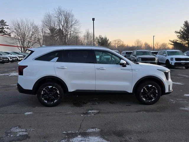 2026 Kia Sorento S - Photo 8