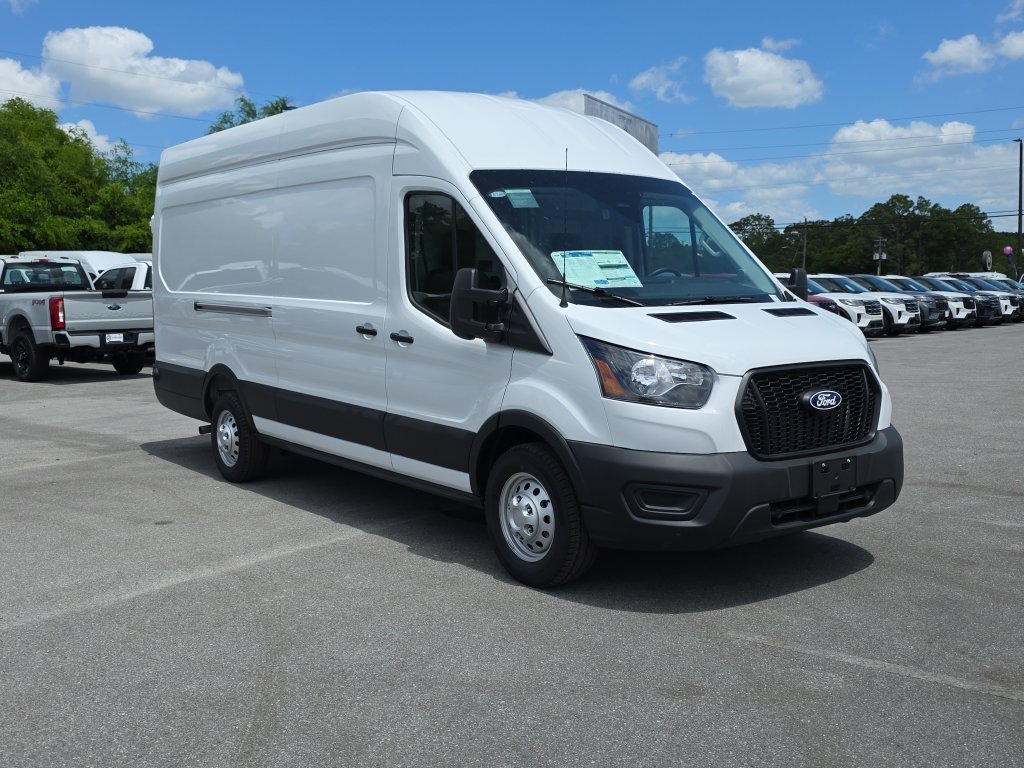 New 2026 Oxford White Ford Cargo Van image 9