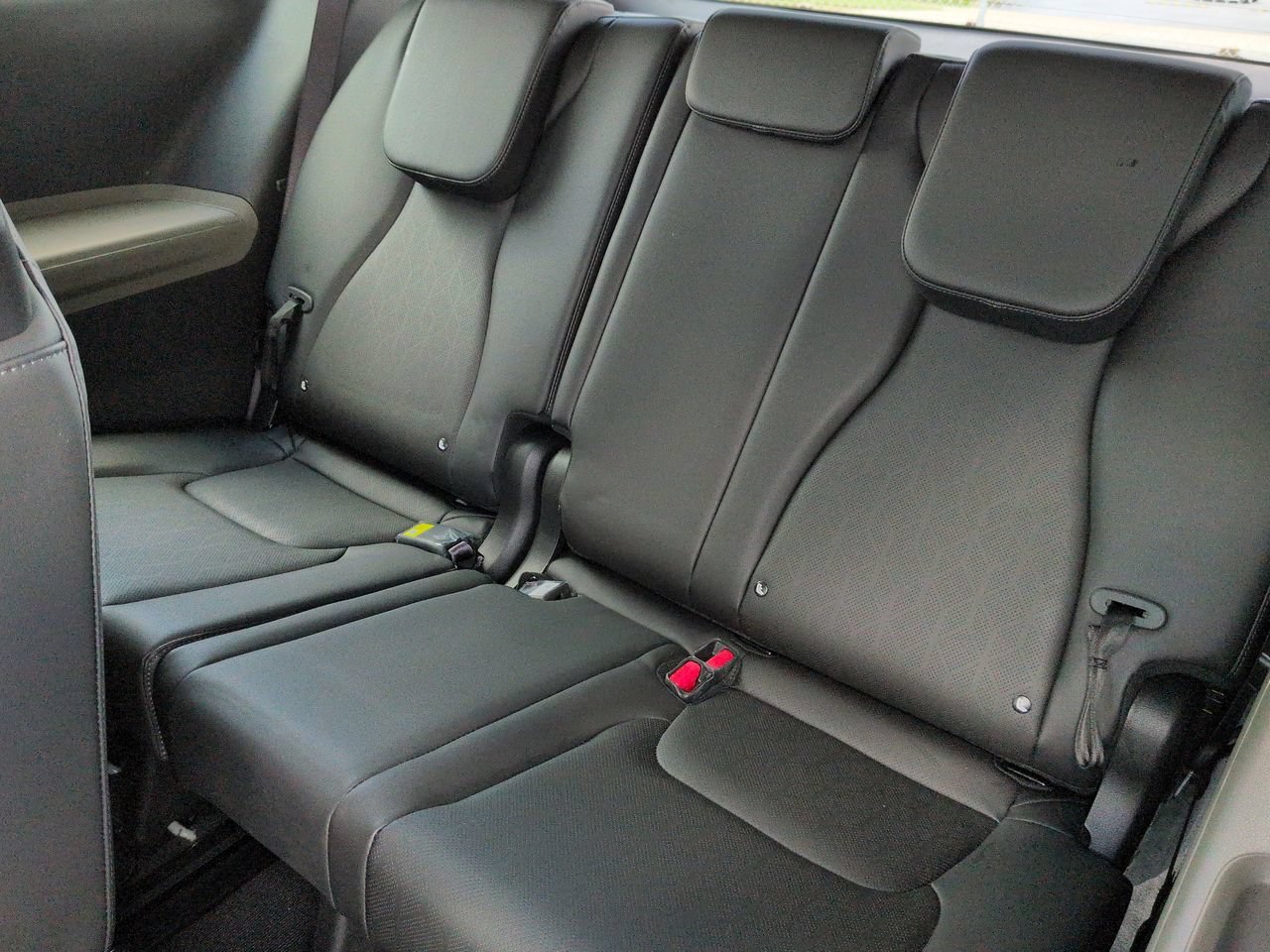 New 2026 Ceramic Silver Kia EX image 16