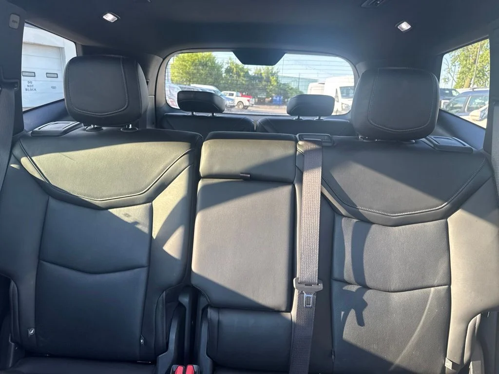 Used 2021 Crystal White Tri-Coat Cadillac Premium Luxury image 28