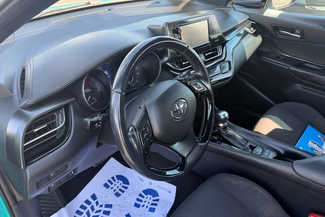 Used 2018 Teal Green Toyota XLE image 9