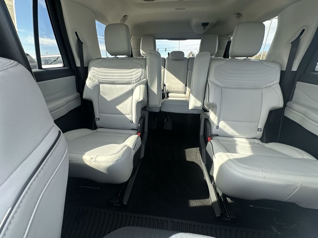 New 2026 Silver Ford Platinum image 29