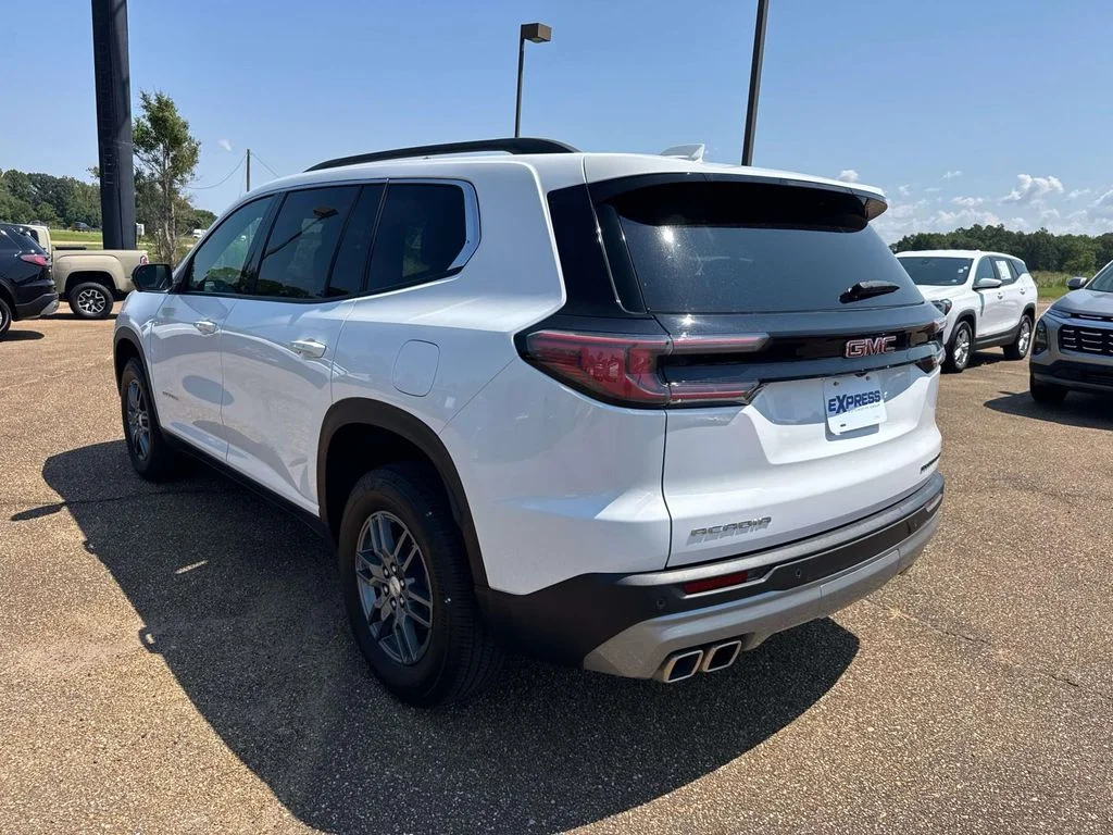 Used 2025 White GMC Elevation image 6