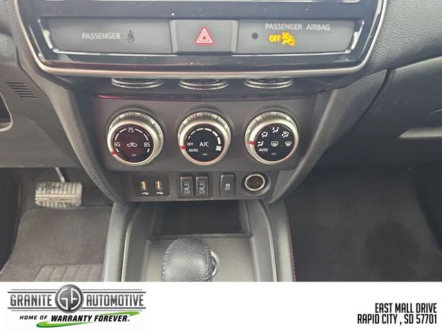 Used 2024 Silver Mitsubishi  image 18