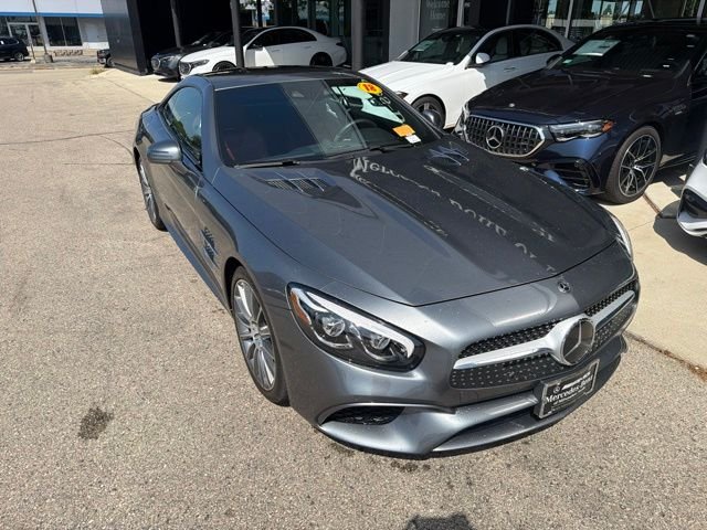 Used 2018 Gray Mercedes-Benz SL 550 image 2