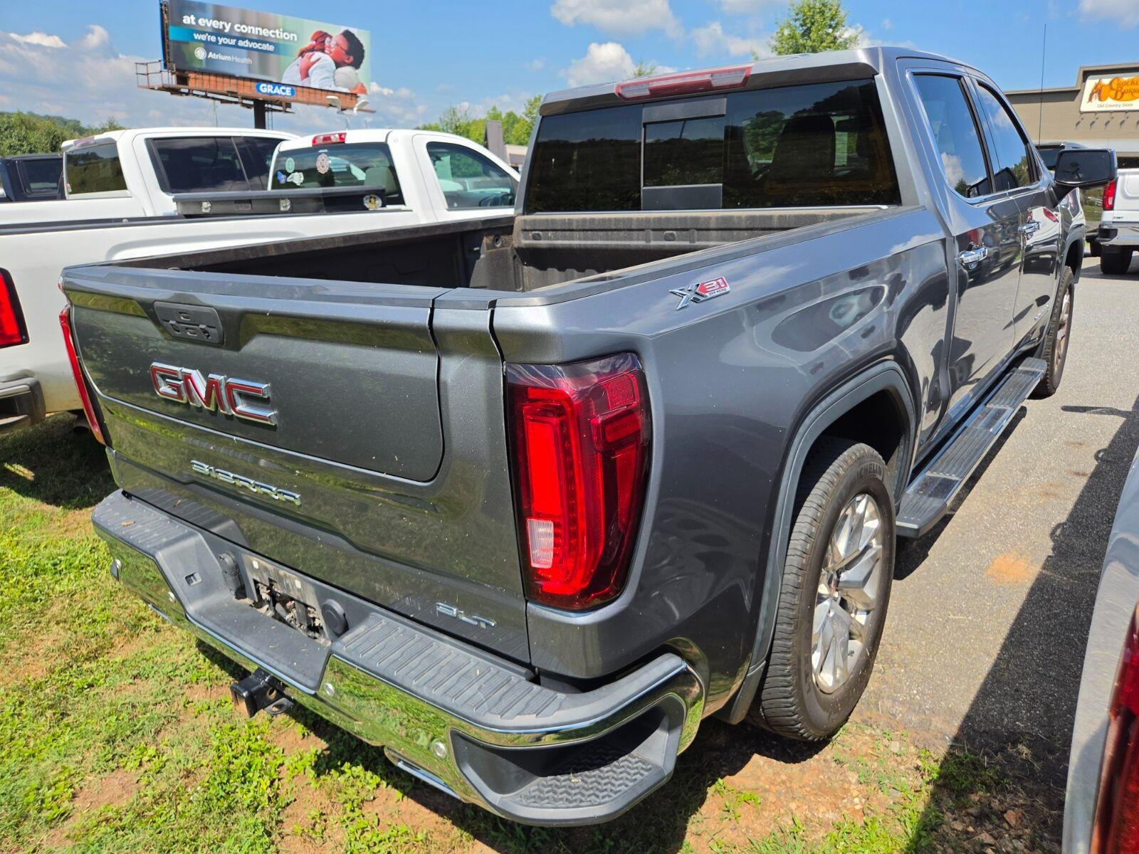 Used 2020 SATIN STEEL METALLIC GMC SLT image 8
