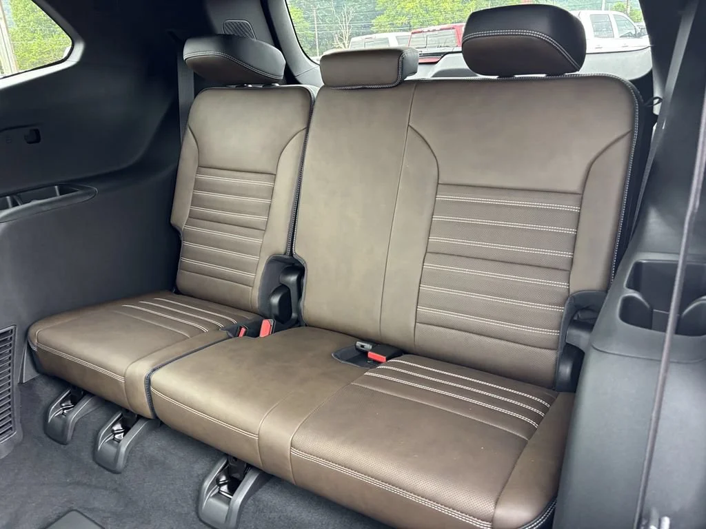 2026 GMC Acadia Denali Ultimate - Photo 15