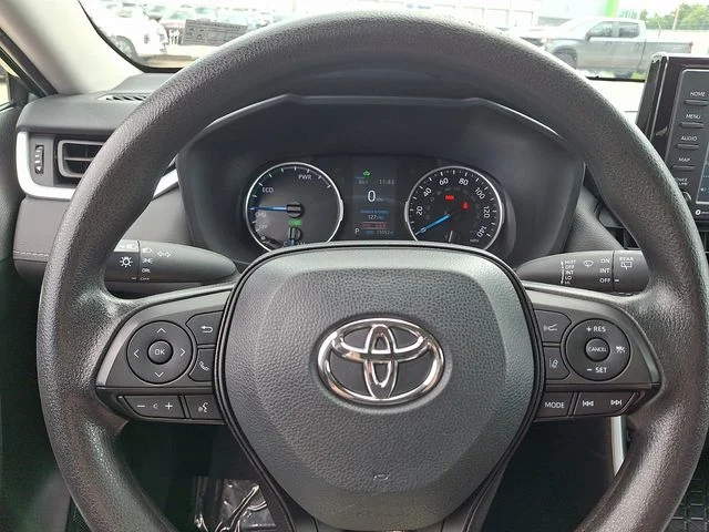 Used 2022 Gray Toyota LE image 25