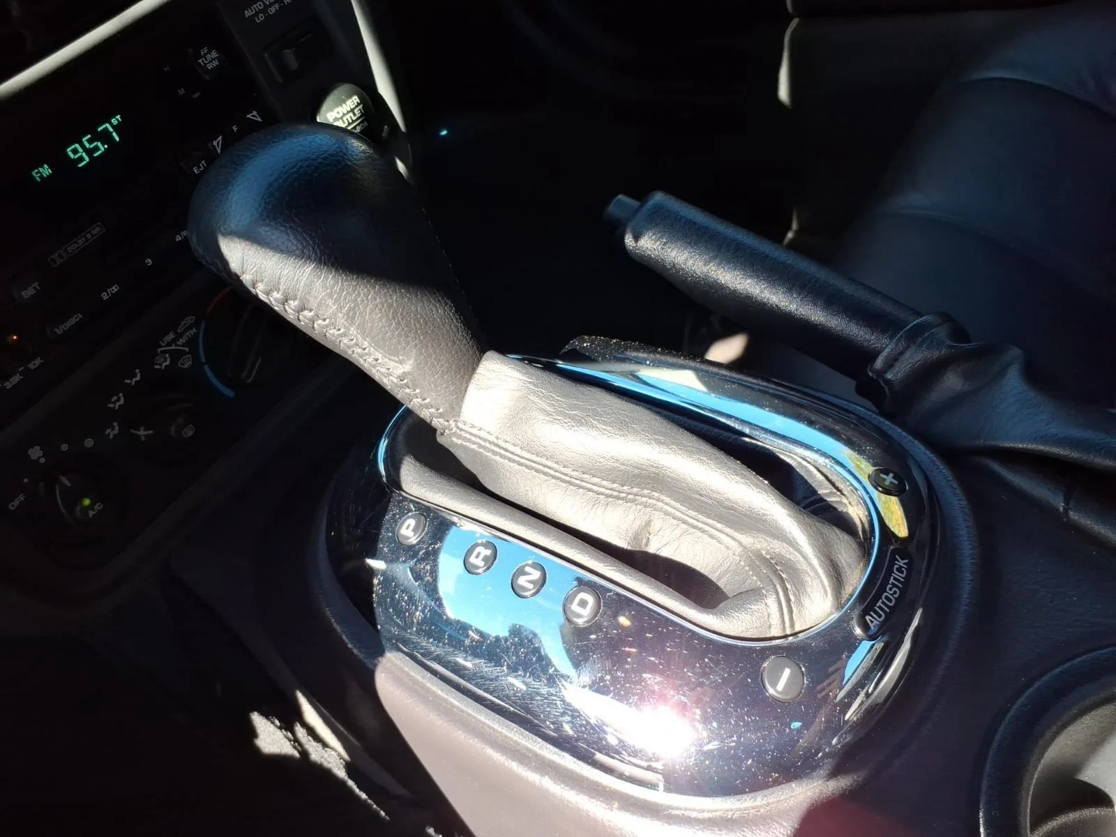 Used 2001 Prowler Midnight Blue Pearl Plymouth Roadster image 23