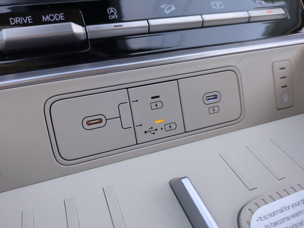 New 2026 White Hyundai Calligraphy FWD image 29