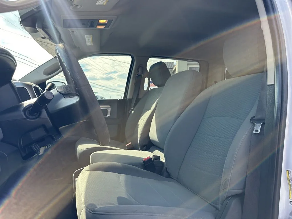 Used 2017 White Ram SLT image 28