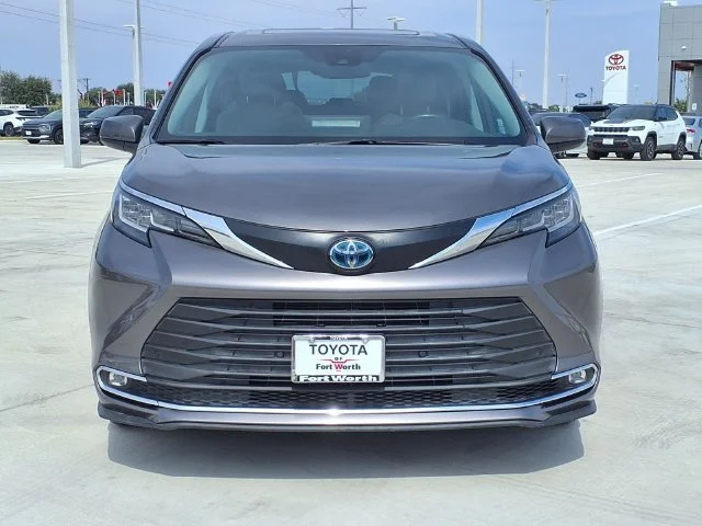 2022 Toyota Sienna XLE