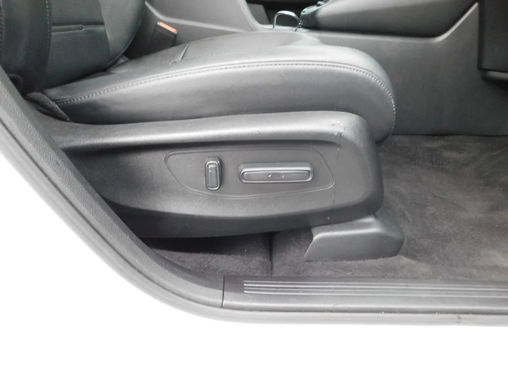 Used 2023 Green Honda EX-L image 19