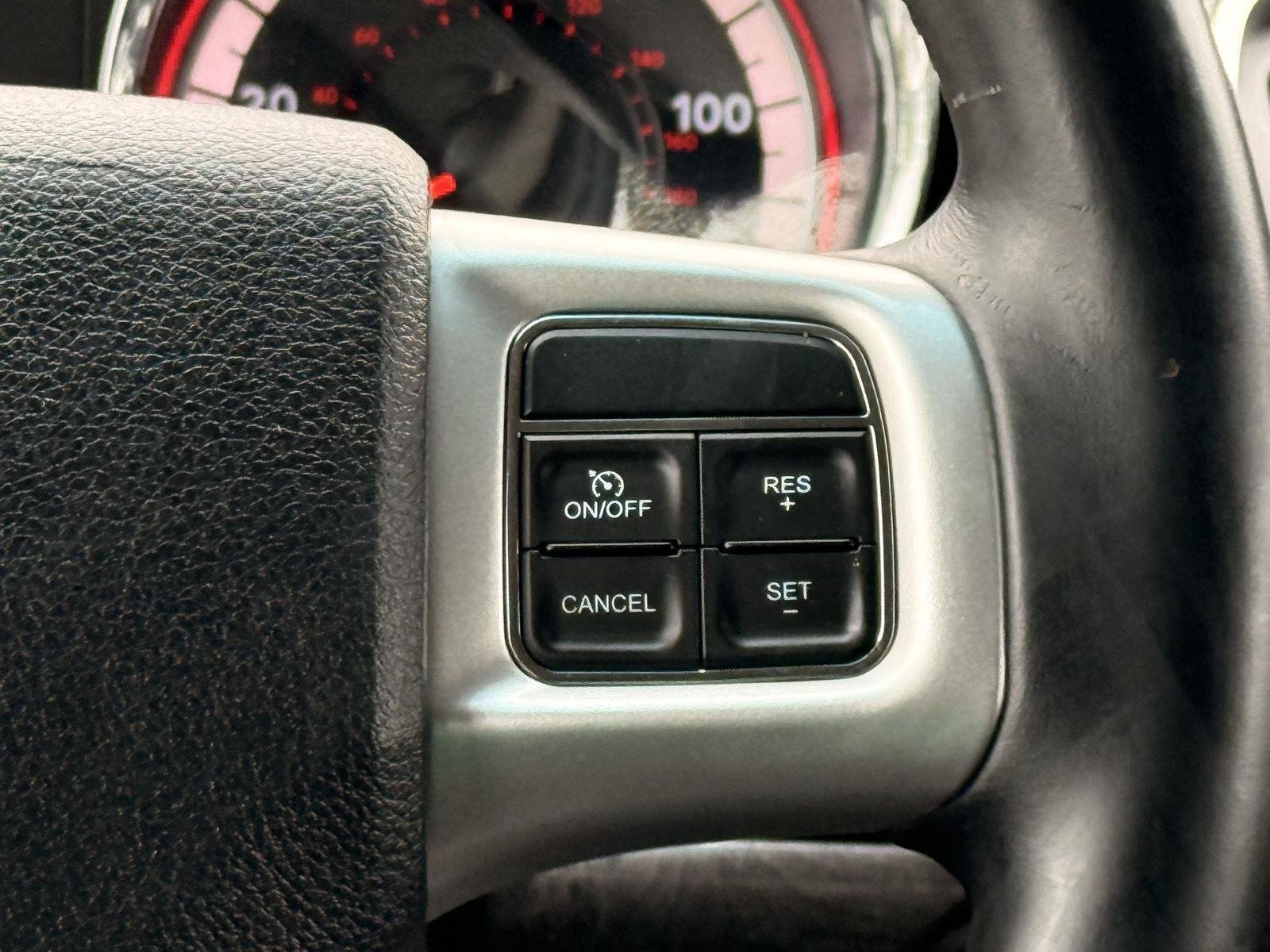 2014 Dodge Grand Caravan SE - Photo 24