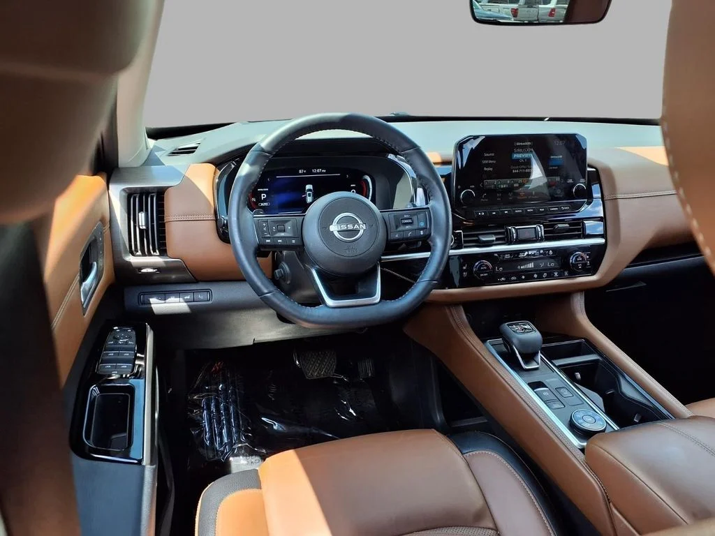 Certified Used 2024 Beige Nissan Platinum image 4