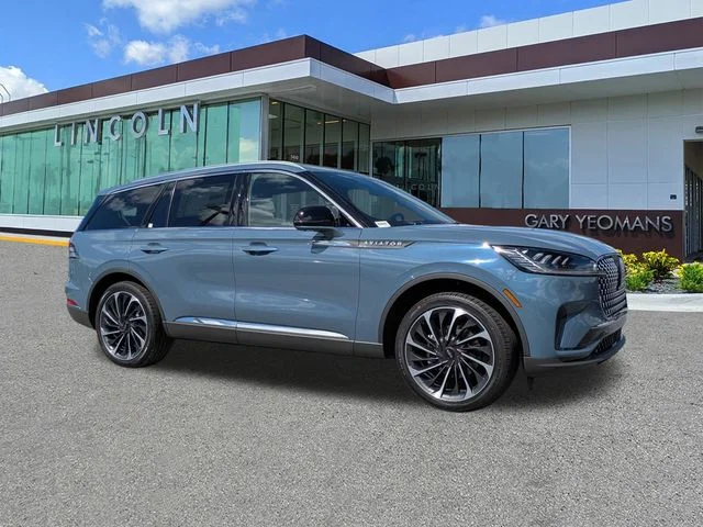 New 2026 Blue Lincoln Reserve image 2