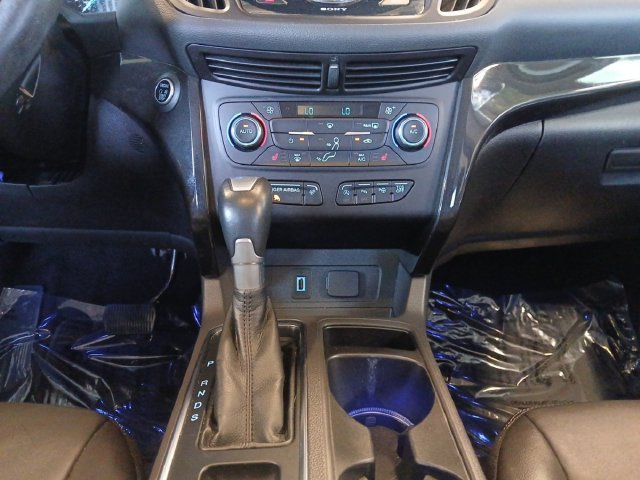 Used 2017 Magnetic Ford Titanium image 4