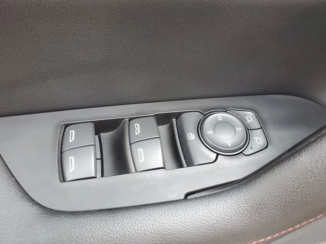 Used 2022 Black Chevrolet RS image 17
