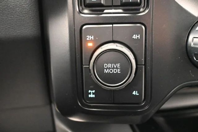 New 2027 Carbonized Gray Metallic Ford F-250® Lariat® image 14