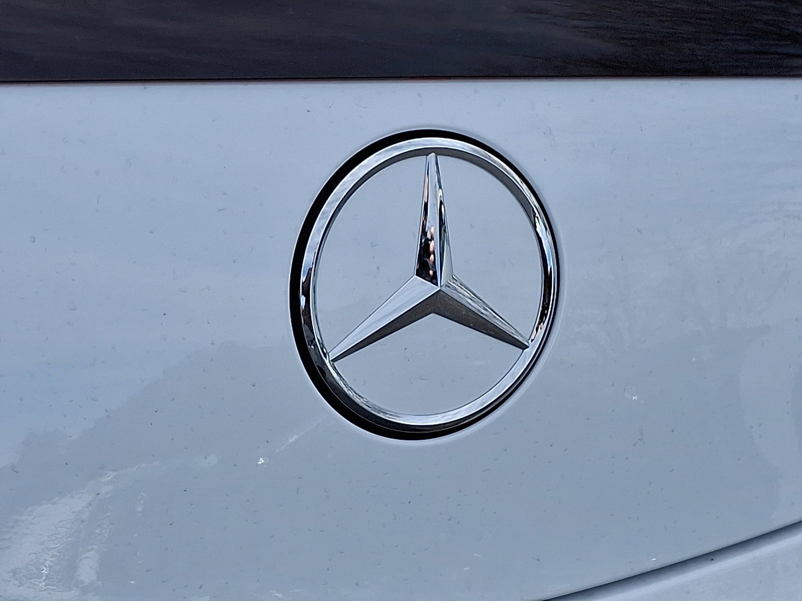 New 2026 MANUFAKTUR Moonlight White Metallic Mercedes-Benz CLE 300 image 42